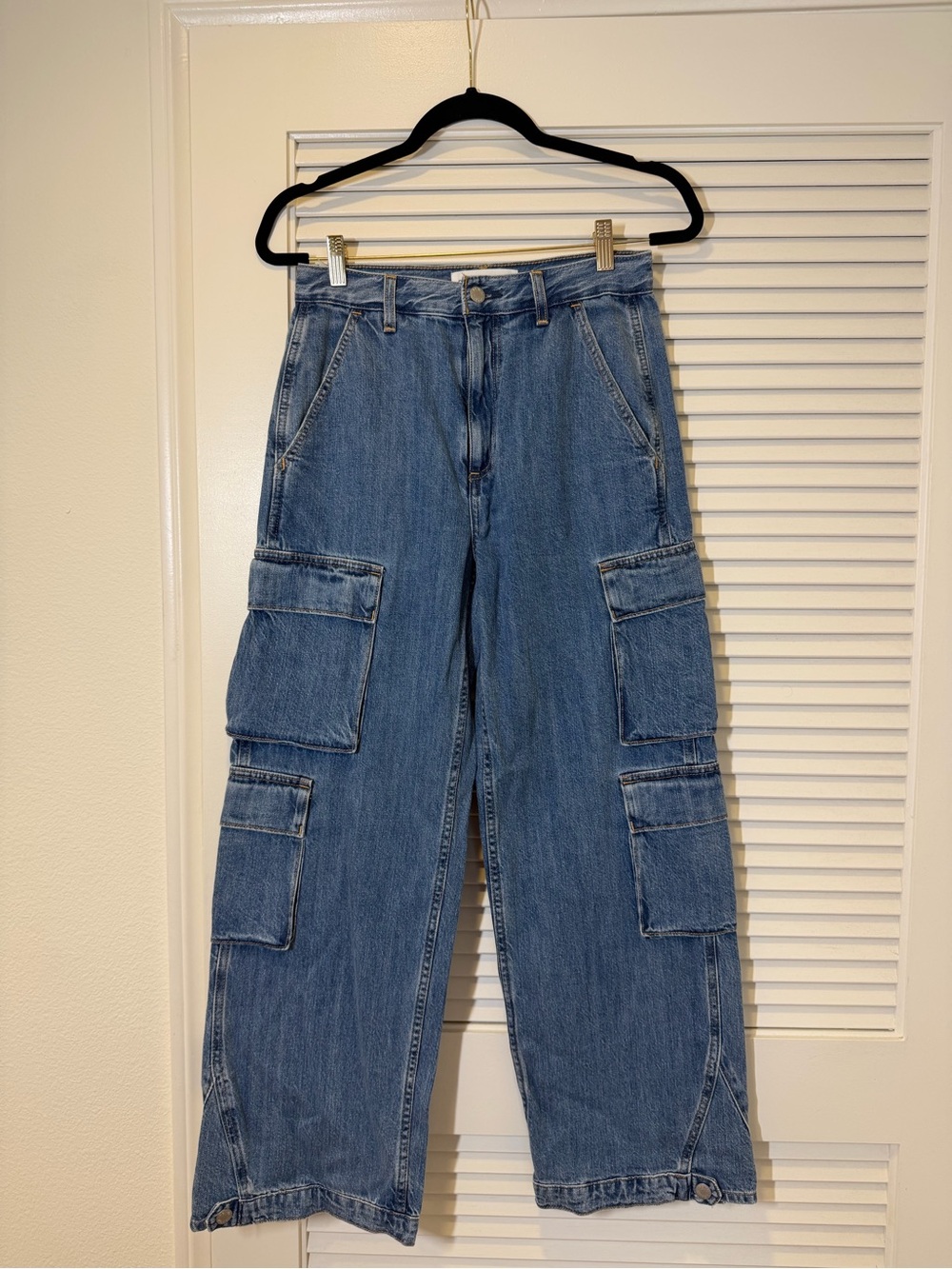 [New] Denim Forum Medium Blue Zip-Front Jeans